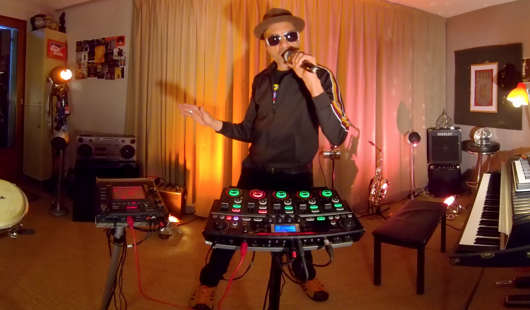 Wab And The Funky Machine | carexr bulle360